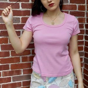 Vintage pastel pink tee 💕🌸